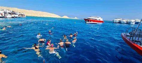 Private speedboat and snorkeling tour in Hurghada, Red Sea