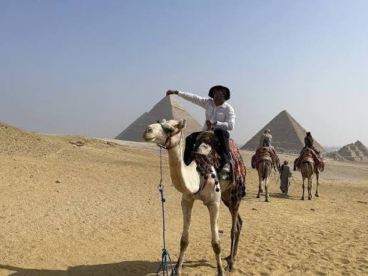 Private Pyramids and Sphinx trip Cairo